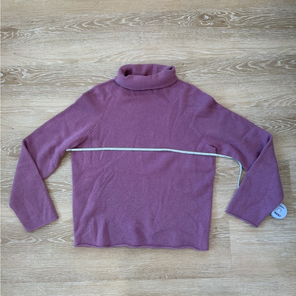 Vince Cashmere Turtleneck Sweater Size XS - Picture 7 of 10